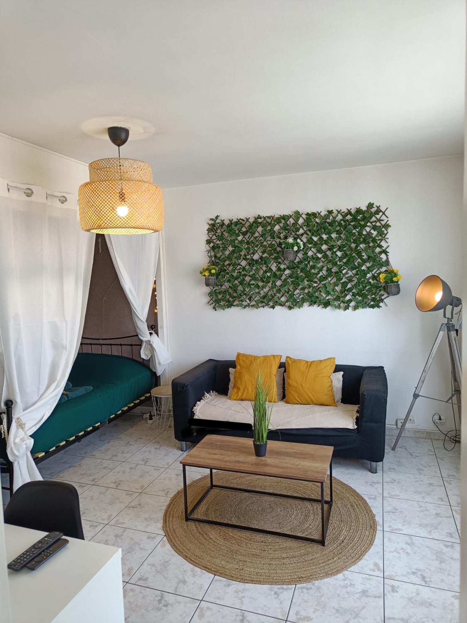 Couturier Lovely Proche Centre Apartment Reims